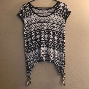 Black and White Pattern Blouse